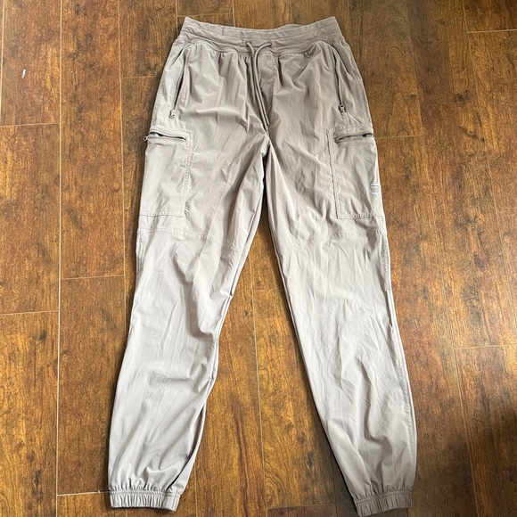 Gymshark Tan Joggers - Picture 1 of 5